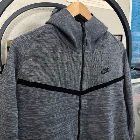 Nike Tech Knit Windrunner Hoodie Jacket Mens Size Large Gray Black 728685-043 - Picture 8 of 9